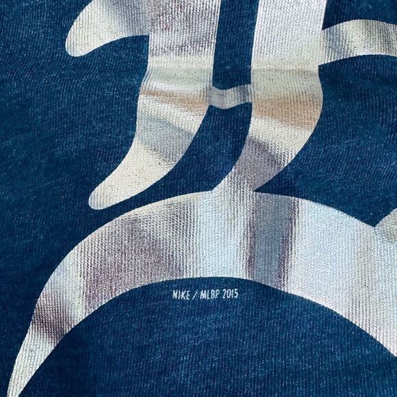 Women’s Nike Detroit Tigers Striped Sleeve Metallic Logo Baseball Tee - Picture 6 of 7